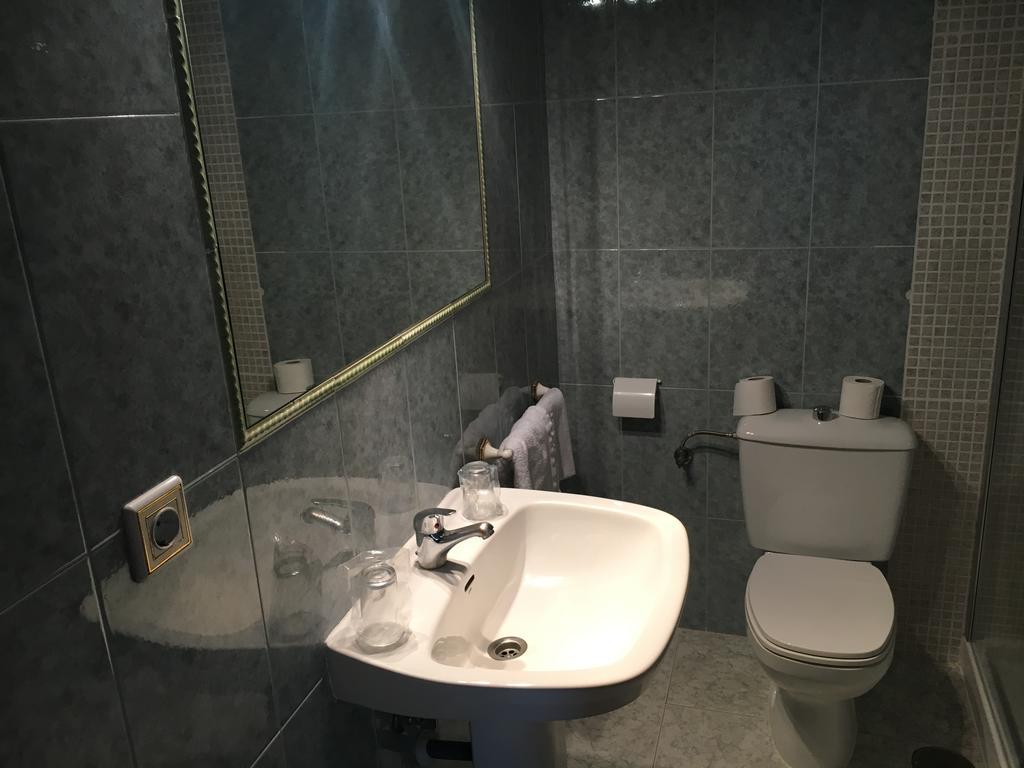 Hostal El Pinar Авіла Екстер'єр фото